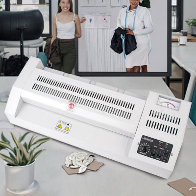 Hot and Cold Plastic Laminating Machine 4 Roller Photo Press for A4 A3 A2 Sizes Office Glue Machine for Pressing Film