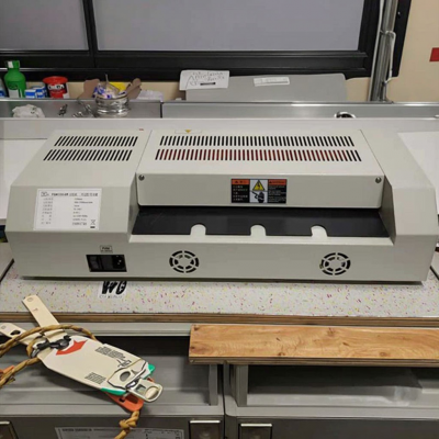 High Quality Metal Body 6 Rollers Pouch Laminator with Speed Adjustable A2 17.7inches Laminator Industrial Laminating Machine