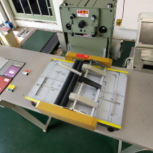 A3 Desktop Stapling Folding Booklet Maker Machine Coated Paper Manual Folding Machine